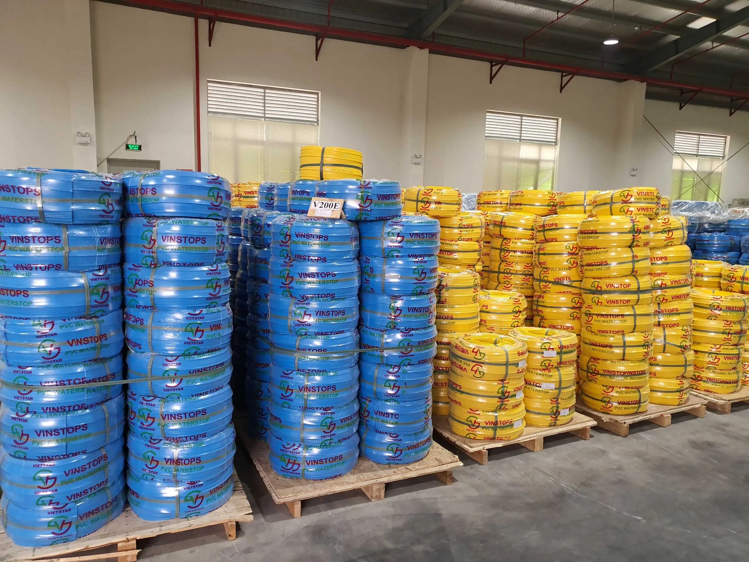 Băng cản nước PVC Vinstops sử dụng cho bể, tường hầm