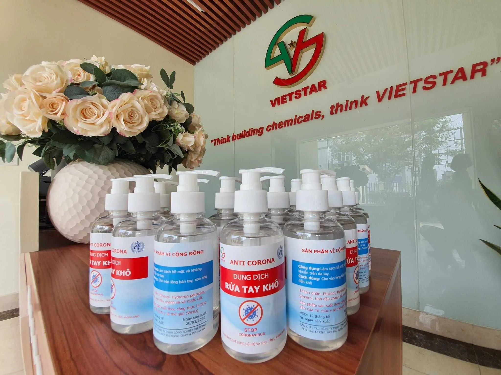 Tin vui! Công ty TNHH Công nghiệp VIETSTAR đã pha chế thành công dung dịch rửa tay khô theo công thức hướng dẫn của Tổ chức Y tế thế giới (WHO).